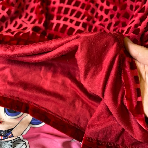 Vintage red velvet turtleneck - Picture 6 of 7